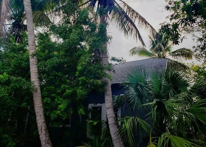 Old Cottage House